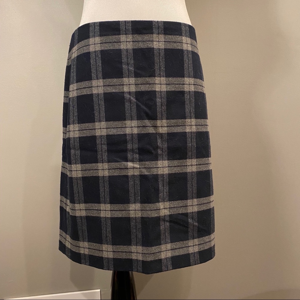 Banana Republic wool plaid skirt sz 6